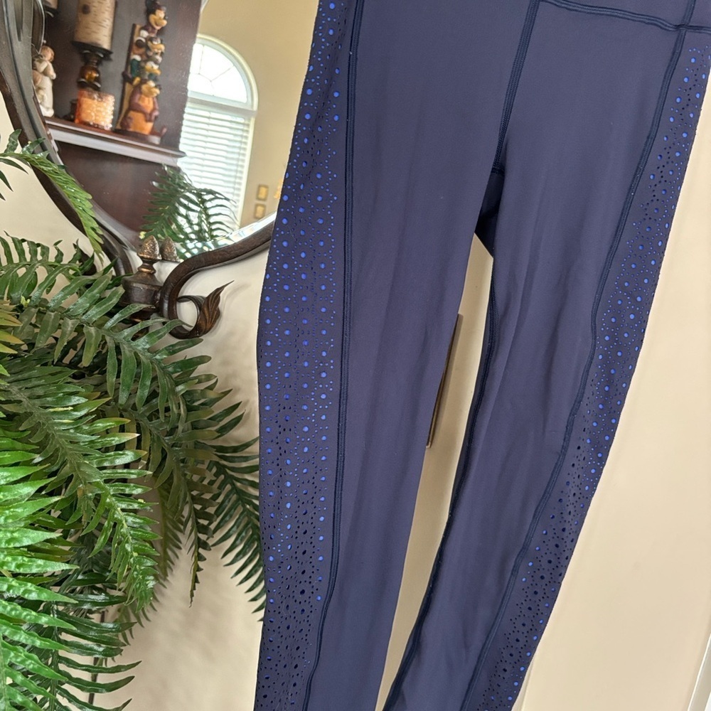 Lululemon Color Me Quick 7/8 Tights 25" Navy Blue Laser Cut High Rise Leggings - Picture 5 of 16